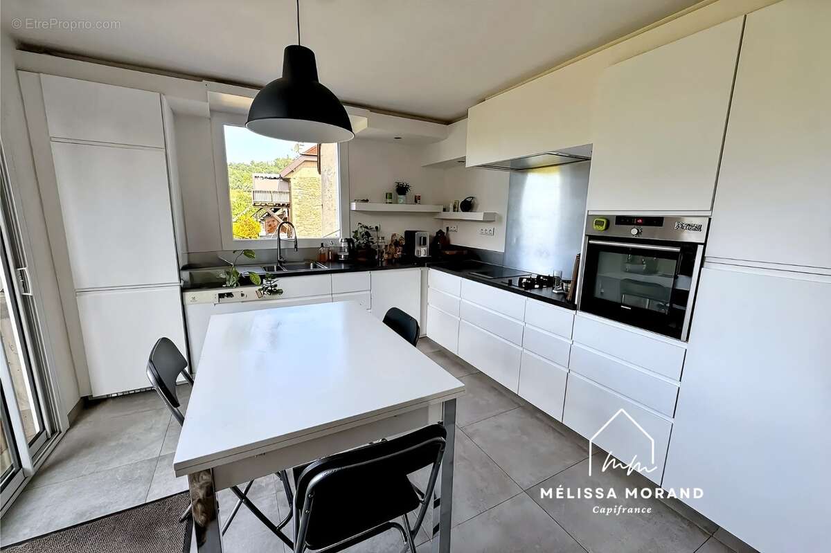 Maison d'habitation rénovée à vendre 7 pièces THUSY (74), terrain de 1ha 40a 83ca - photo 7