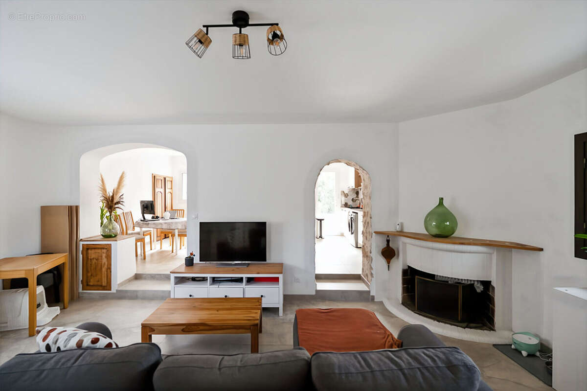 Maison à CABRIES