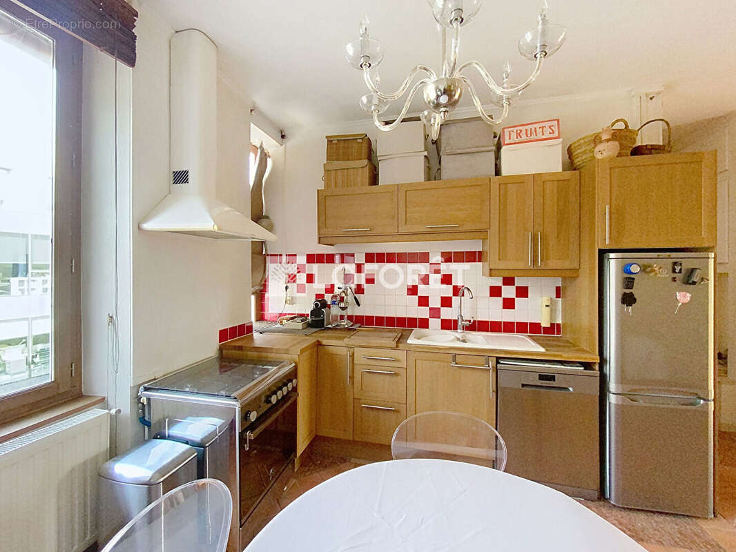 Appartement à LYON-9E