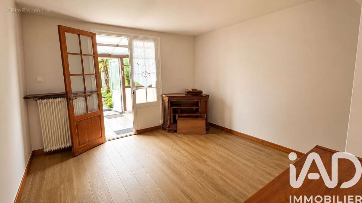 Photo 2 - Maison à GAGNY