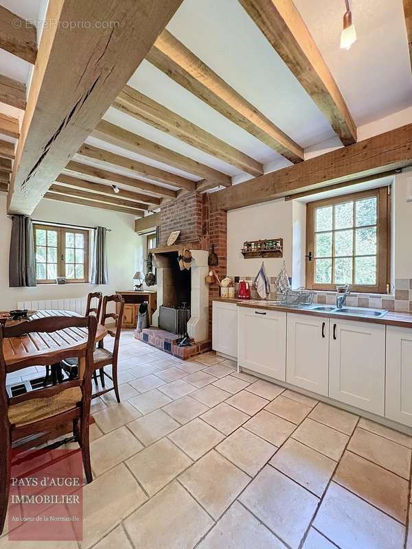 Maison à AVERNES-SAINT-GOURGON