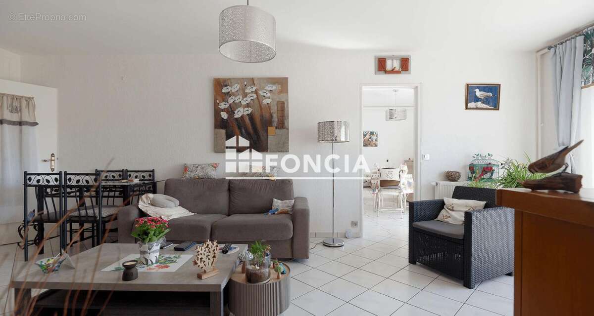 Appartement à DAMMARIE-LES-LYS
