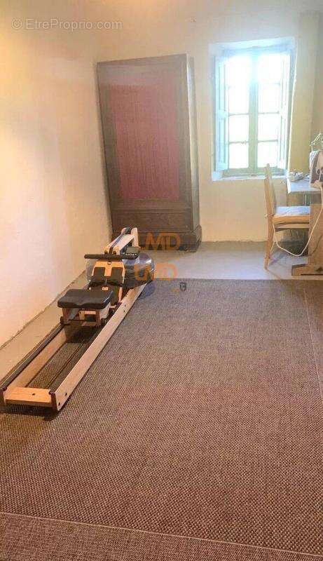 Maison à POURRIERES