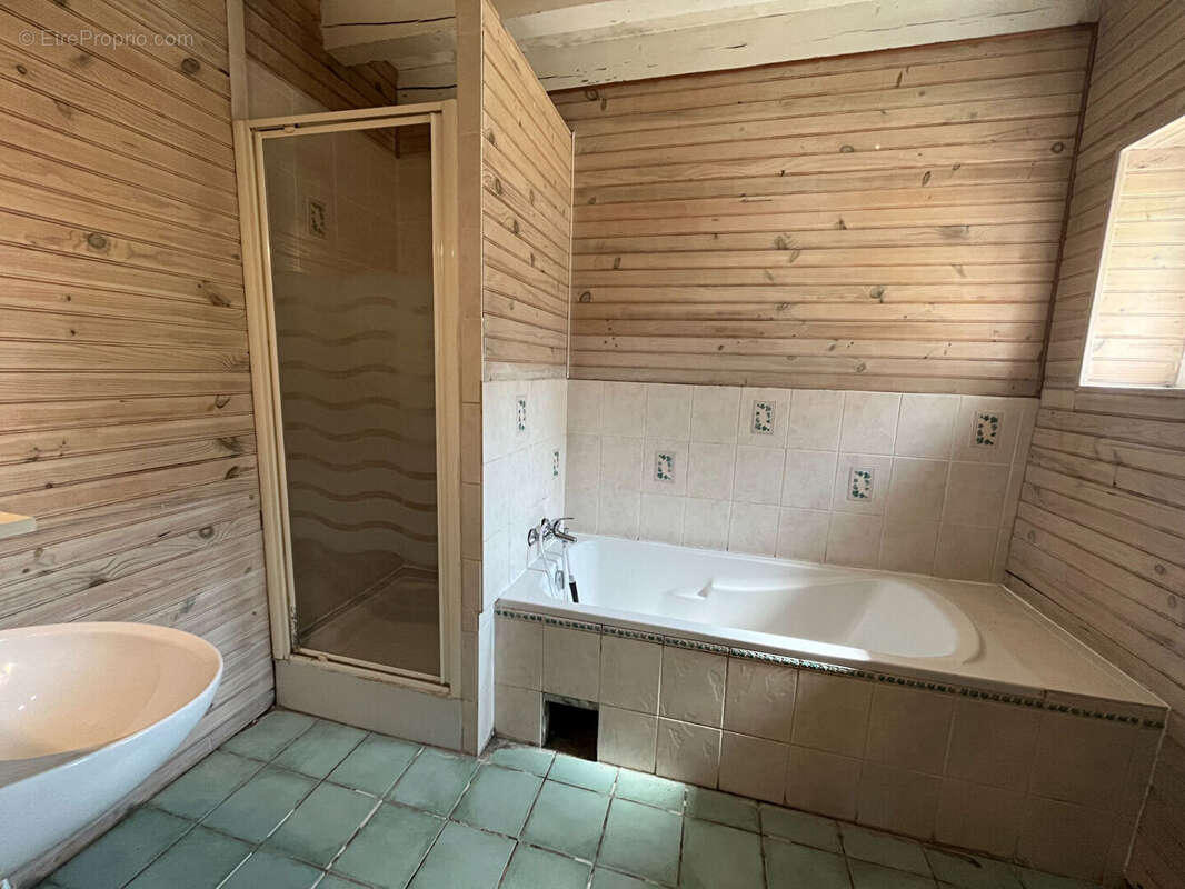 Maison à SAINTE-MONTAINE