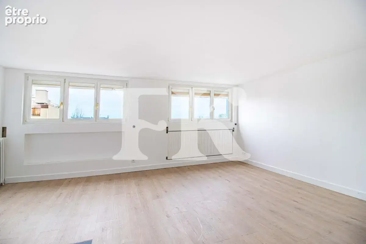 Appartement RÉNOVÉ - 3 Pièces - 2 Chambres - photo 5