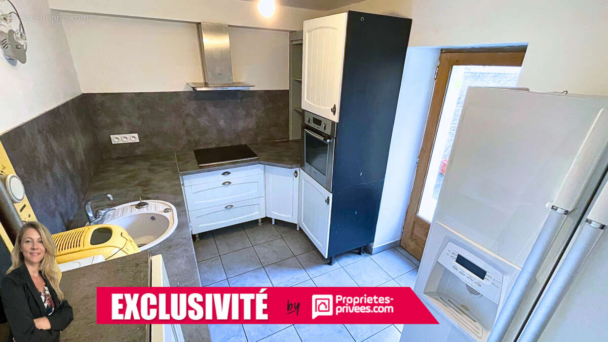 Maison à COURS-LA-VILLE