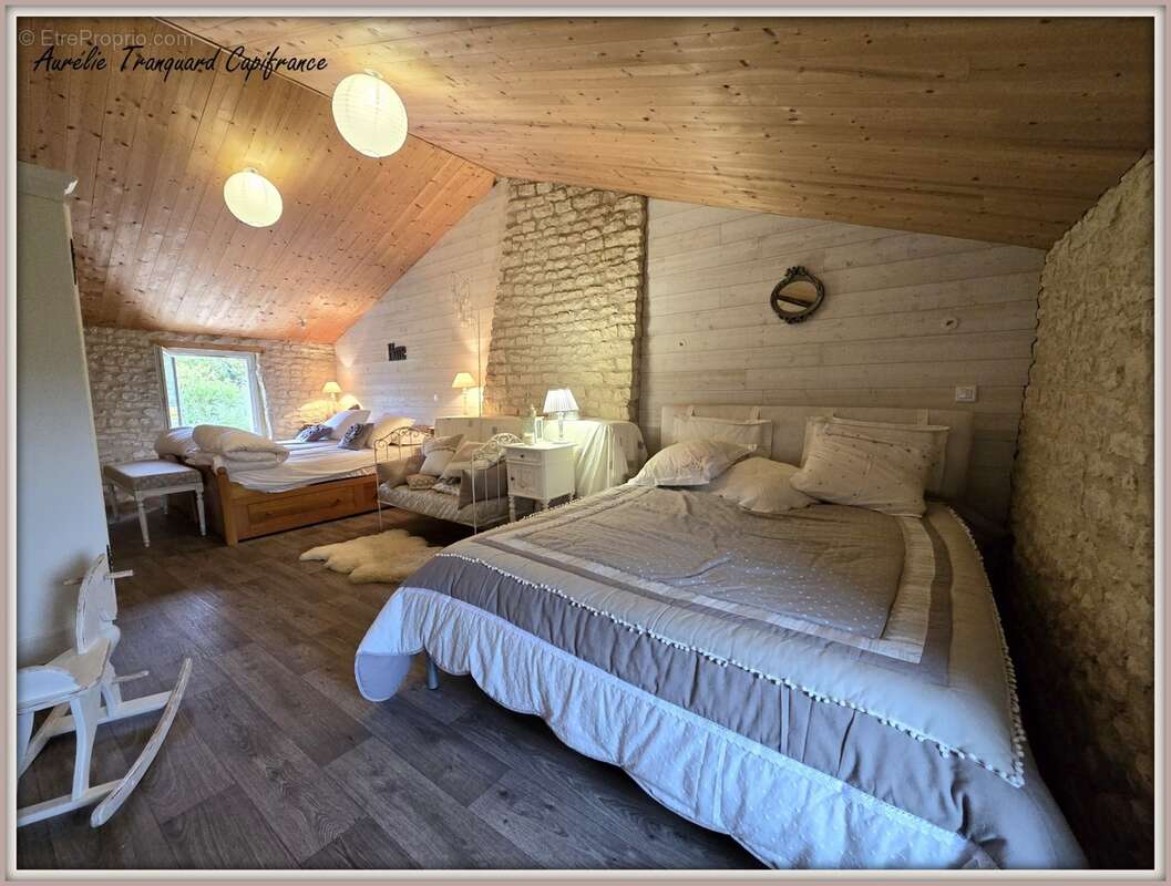 Maison à vendre 4 pièces ANTEZANT LA CHAPELLE (17) LONGERE/ maison charentaise avec dépendances - photo 9