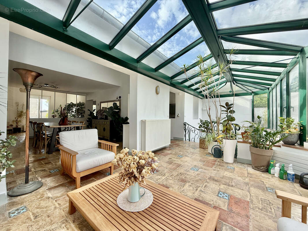 Maison à ISSY-LES-MOULINEAUX