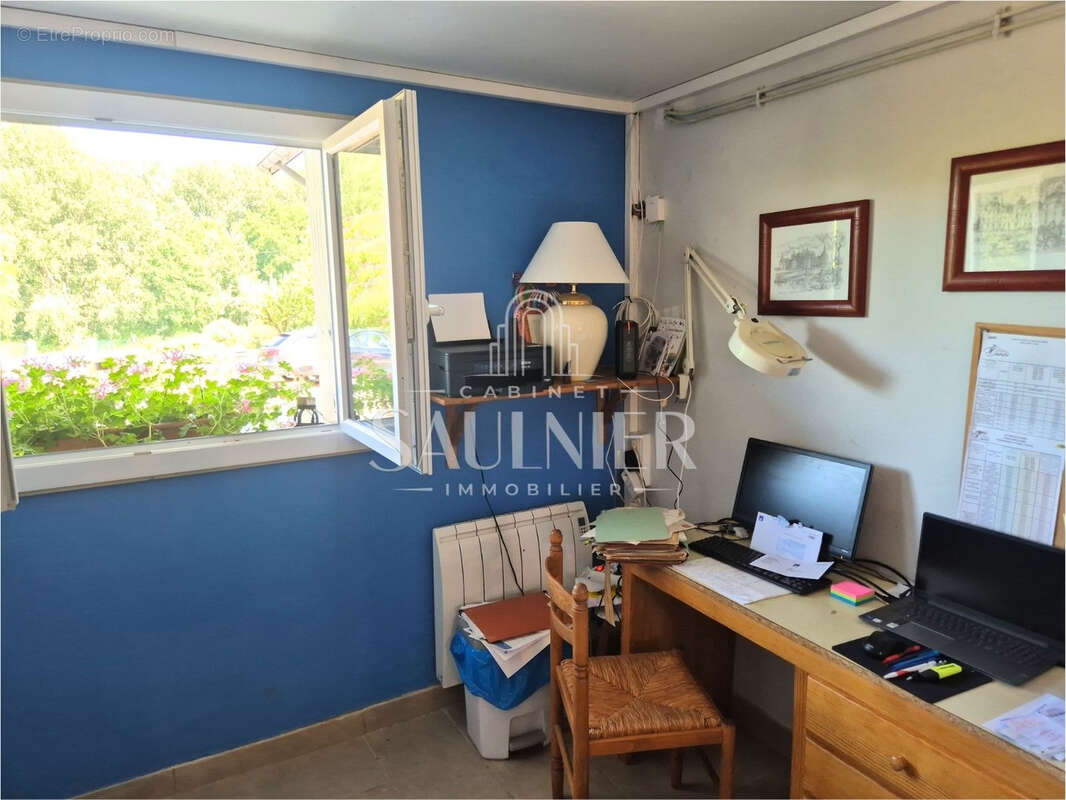 Faverolles sur Cher - Ensemble Immobilier - 8 Chambres - photo 9