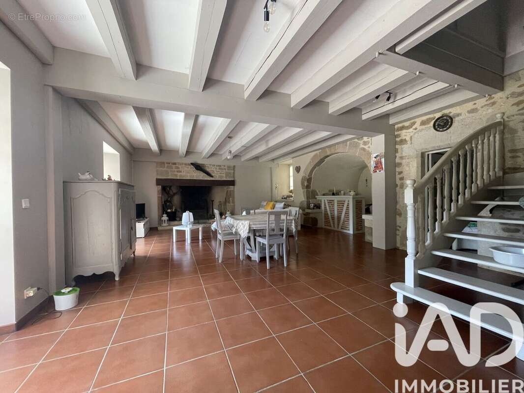 Maison 280 m² à Causse-Et-Diege  - photo 6