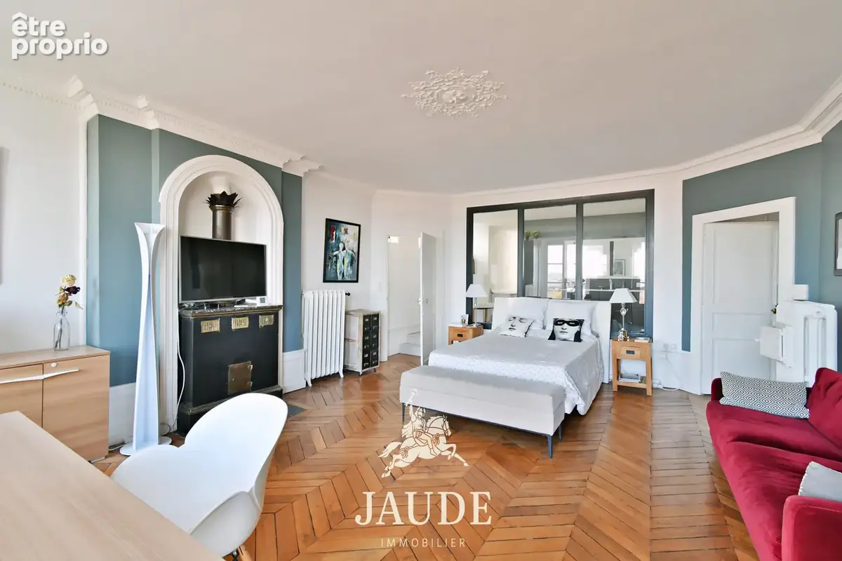 Appartement de caractère de 267,12 m2 au dernier étage avec ascenseur   2 rue Blaise Pascal, Clermont-Ferrand - photo 8