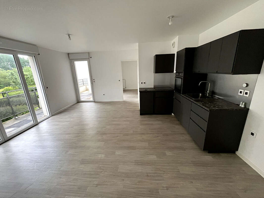Appartement à HARDRICOURT