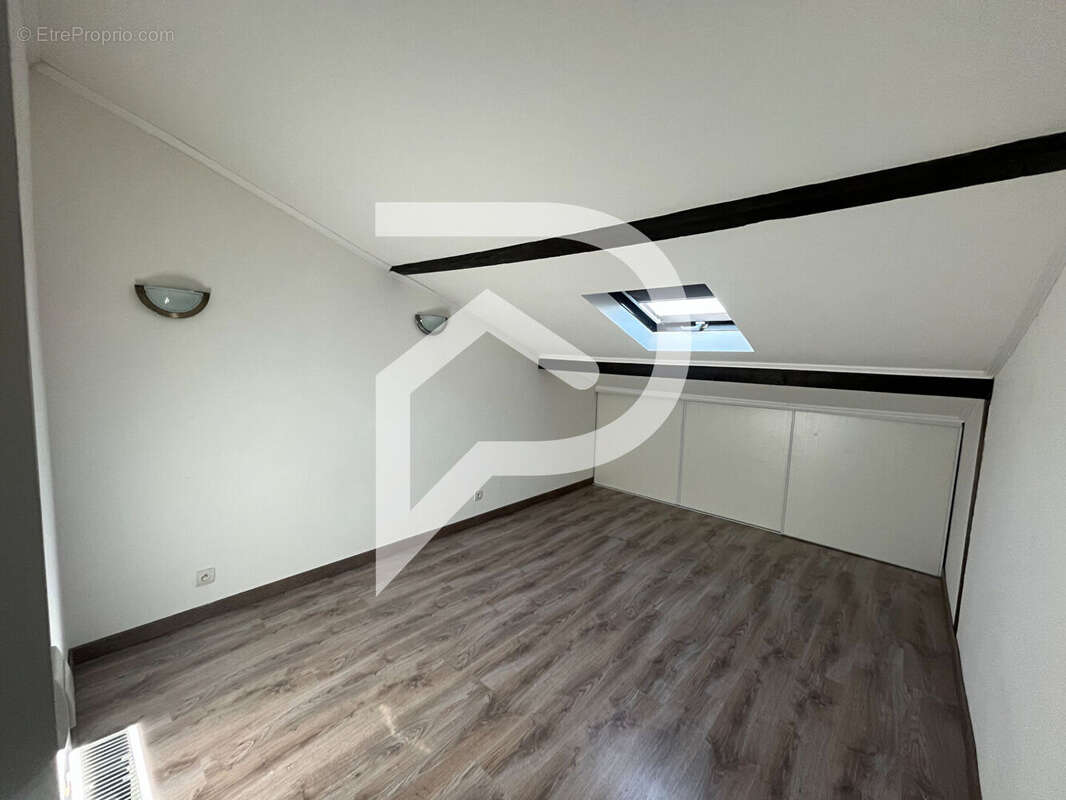 Maison à VIRY-CHATILLON