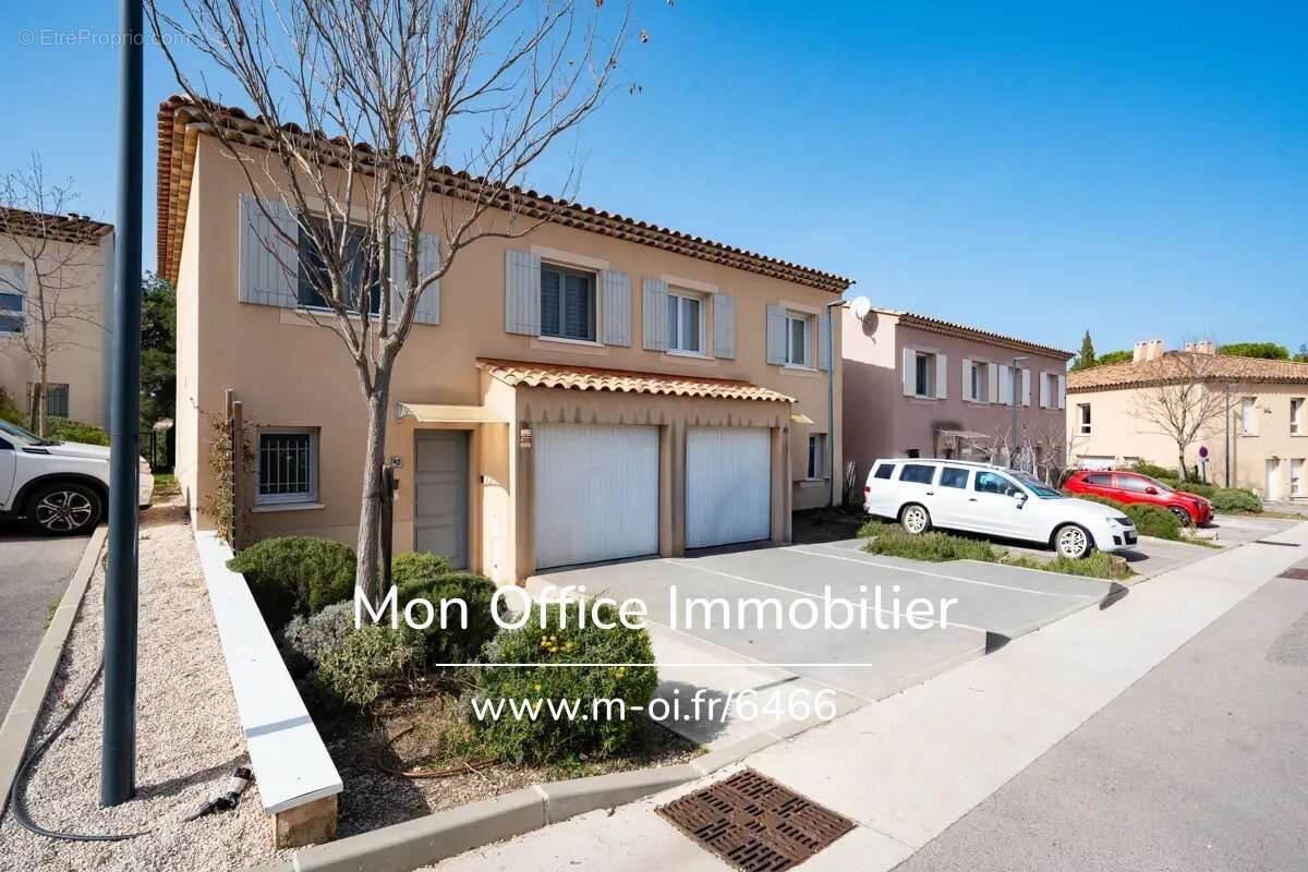 Maison à PERTUIS