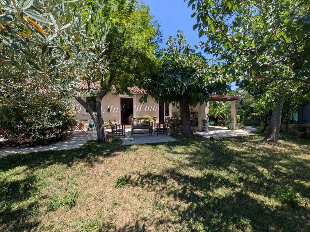Le cannet- maison 6 pieces jardin - photo 4