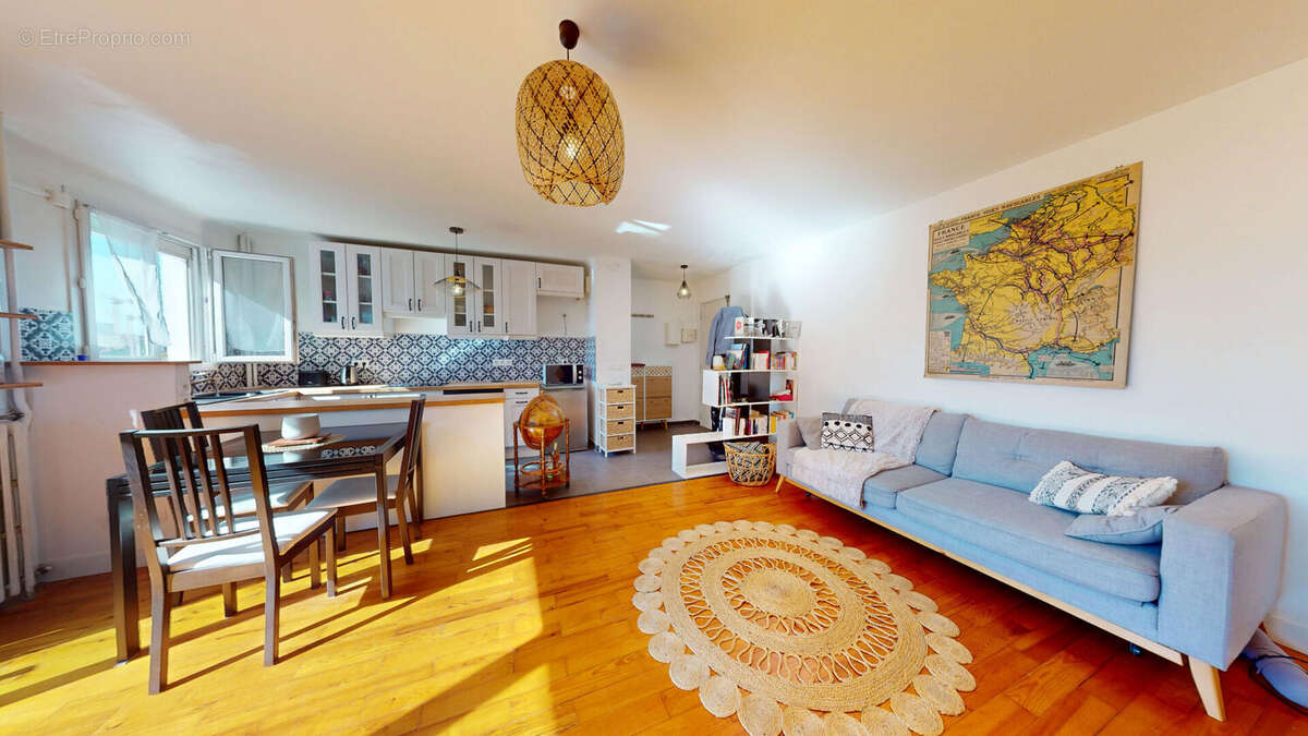 Appartement à AUBERVILLIERS