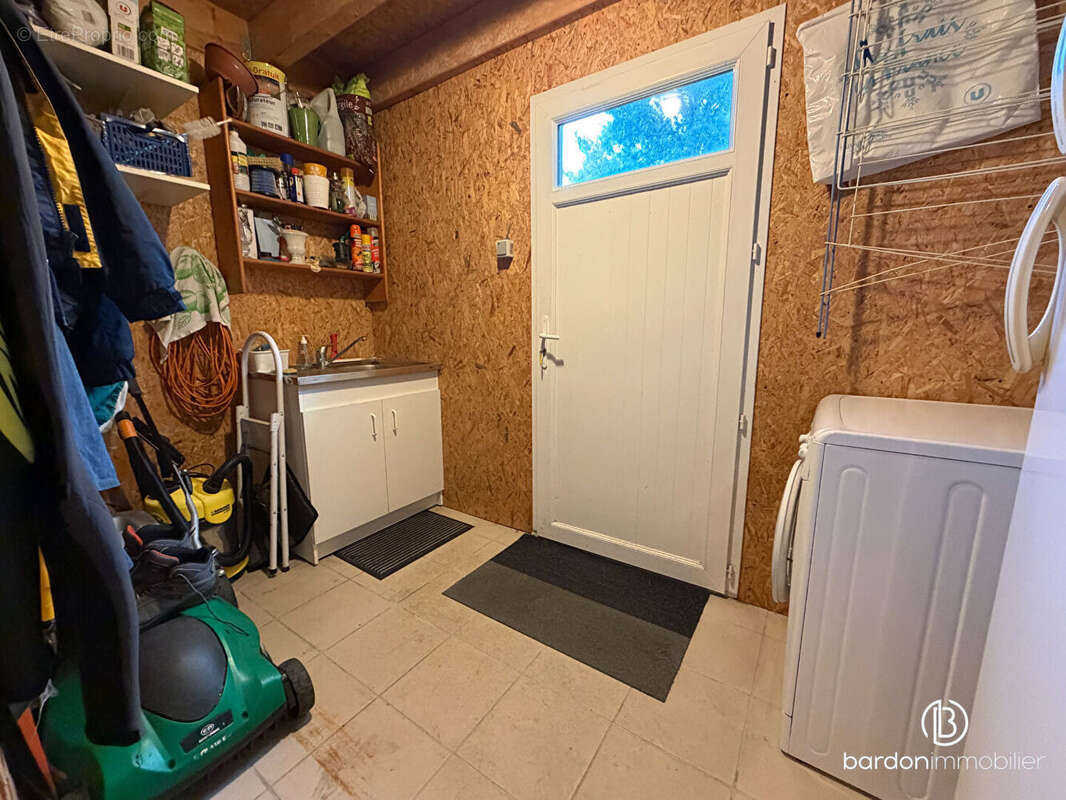 Maison à SAINT-ETIENNE-DE-MER-MORTE