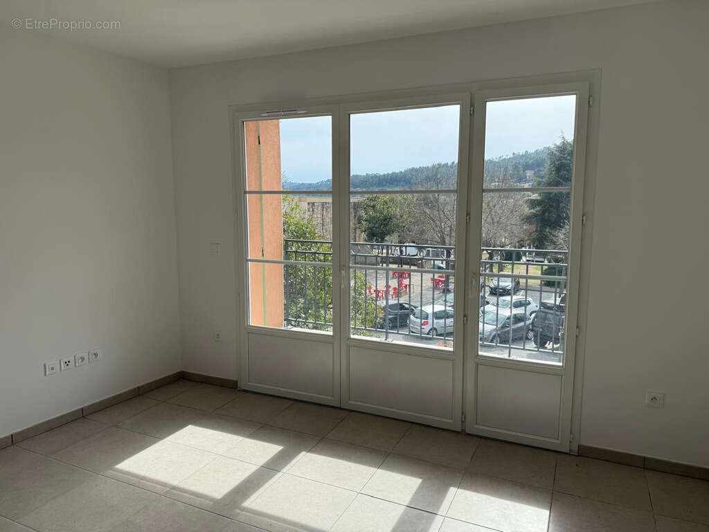 Appartement à TARADEAU