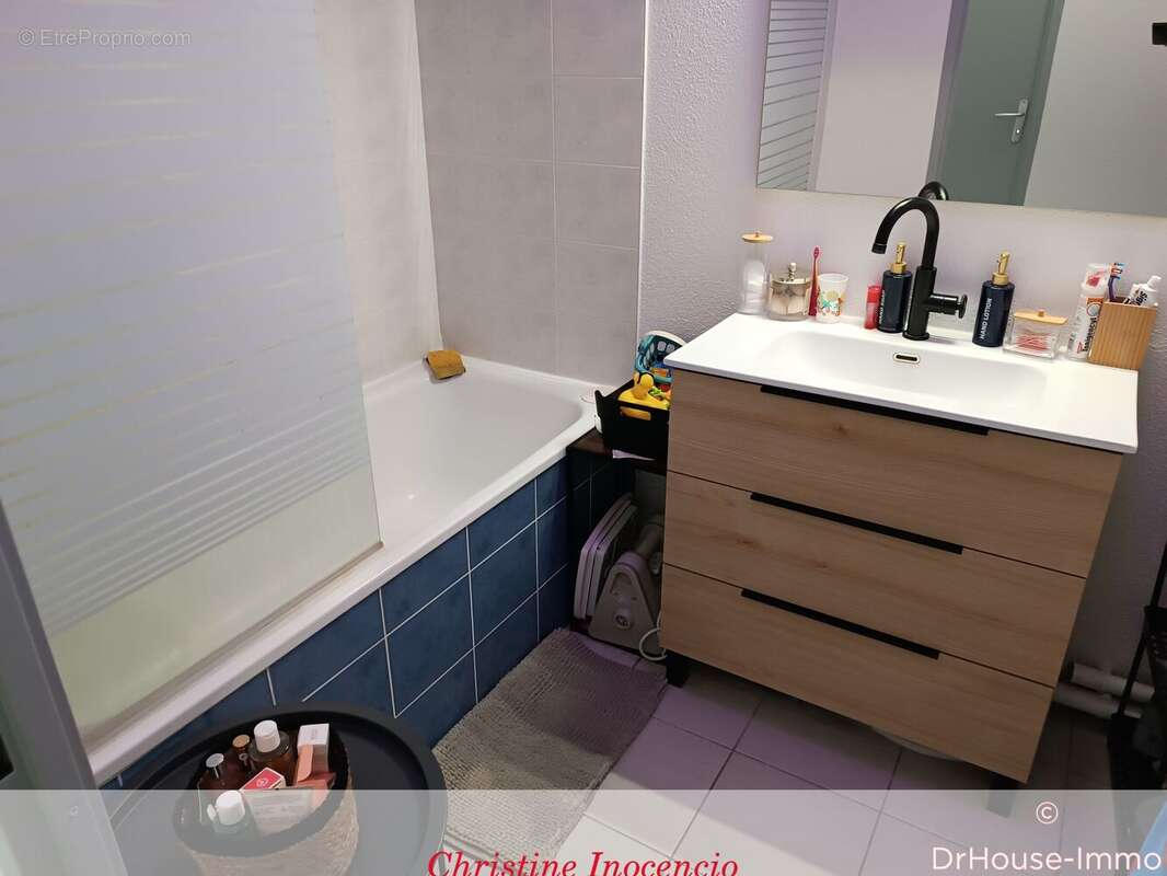 Appartement à SAINT-YZAN-DE-SOUDIAC