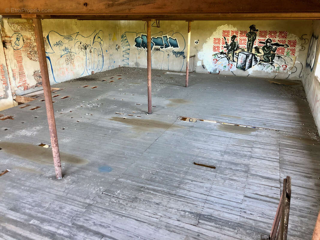 Commerce à ROQUETTES