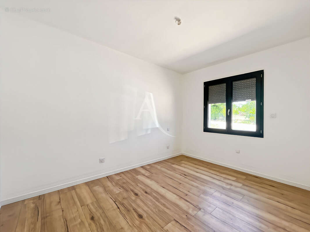 Maison NEUVE  RT 2022. Quatre chambres. - photo 7