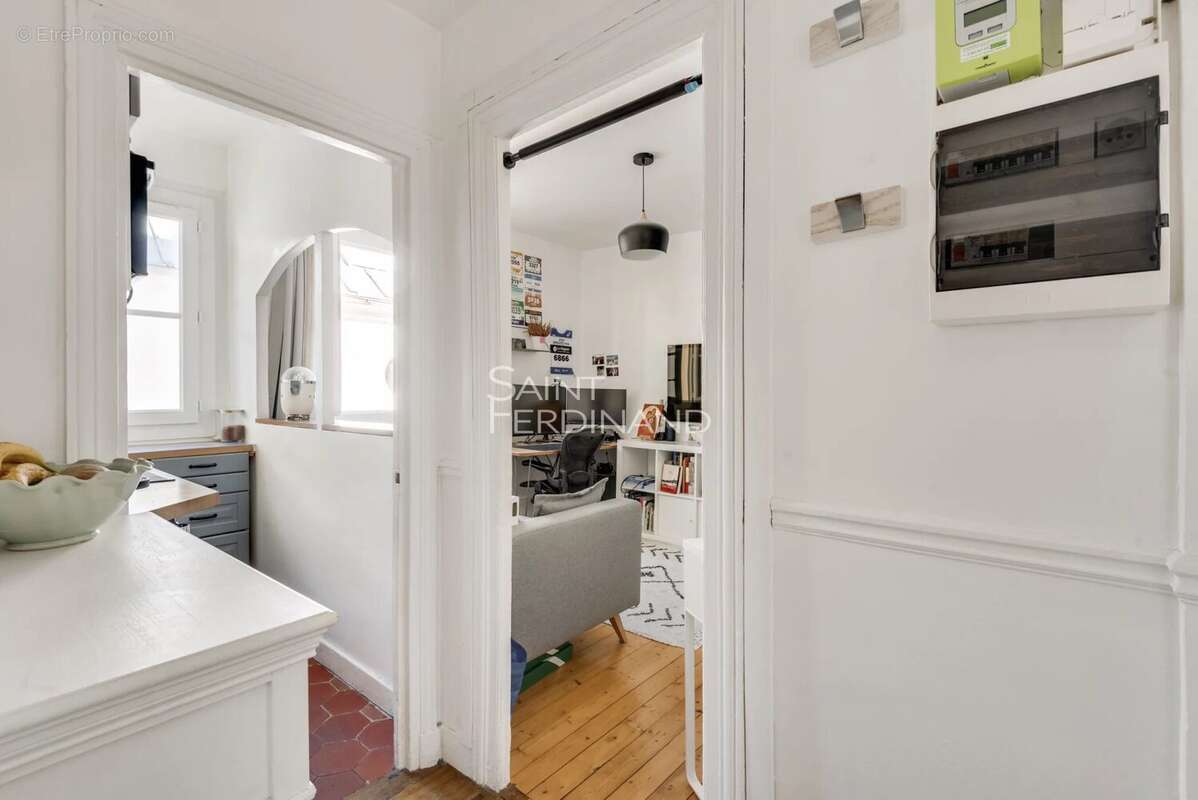 Appartement à PARIS-17E