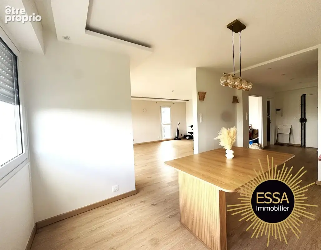 Appartement 5 pièces 107 m² à vendre à Velizy-Villacoublay (78140) - photo 2