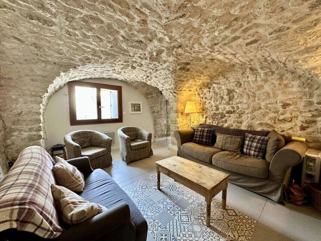 Maison à GARRIGUES-SAINTE-EULALIE