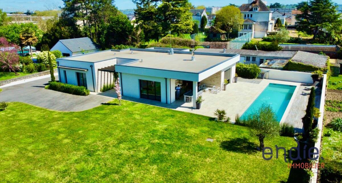 Maison à CHATELLERAULT