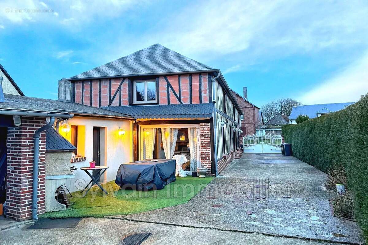 Maison à SAINT-OMER-EN-CHAUSSEE