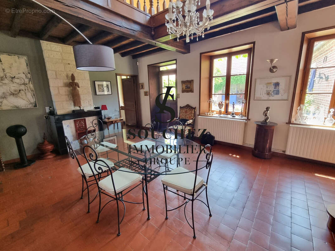 Maison 230 m² à Acq  - photo 8