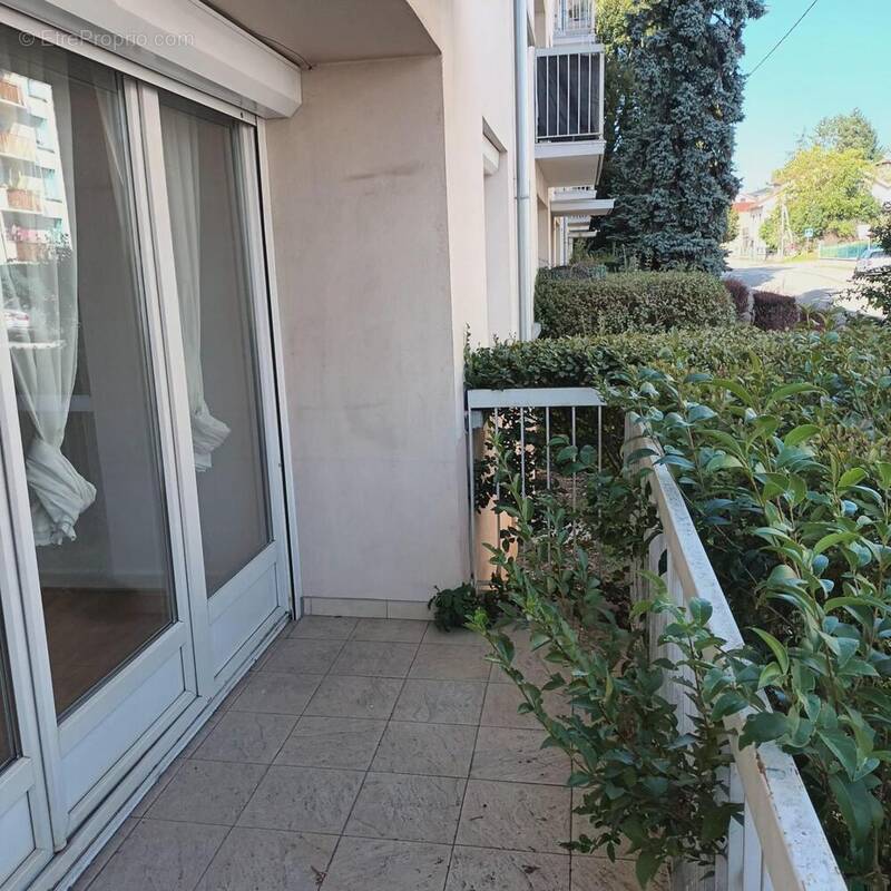 Photo 1 - Appartement à OYONNAX