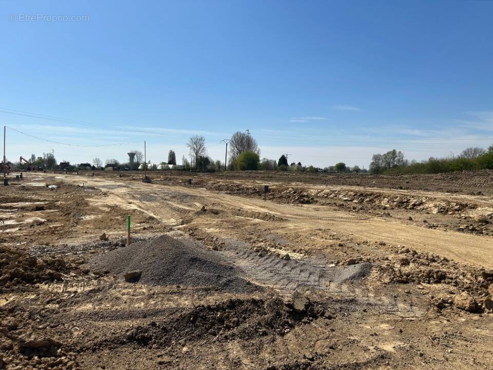 Terrain à LA COUTURE