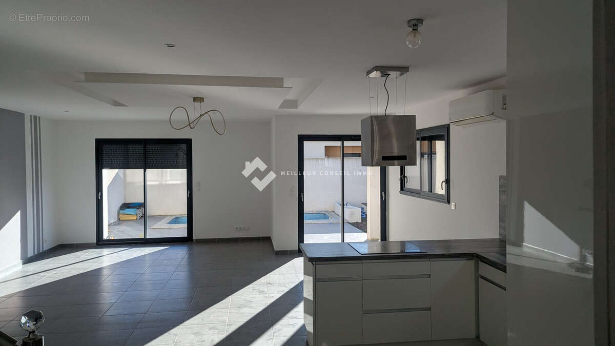Maison 140 m² à Moussan  - photo 7