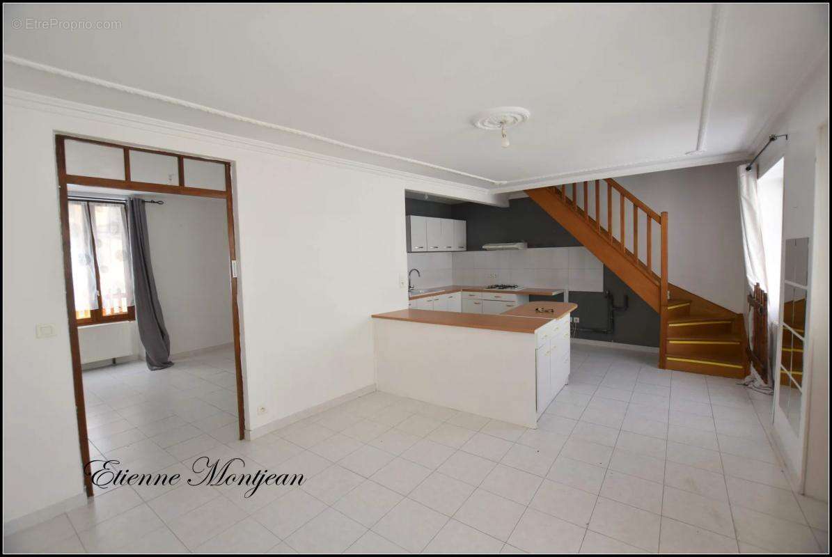 Appartement à CATUS