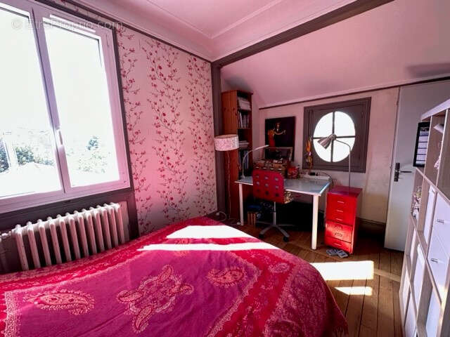 Maison à BURES-SUR-YVETTE