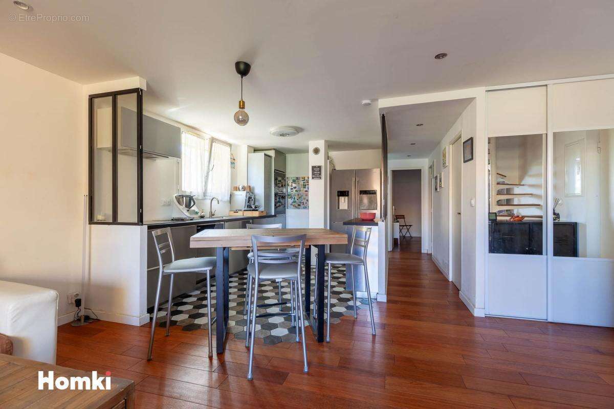 Appartement T4 de 85 m2 à Marseille 13013, Traverse Grandjean - photo 4