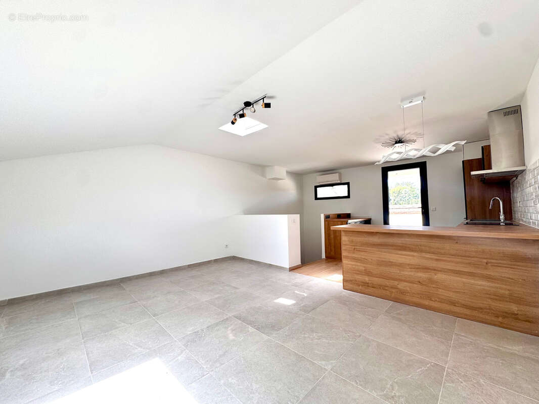 Appartement à VAISON-LA-ROMAINE