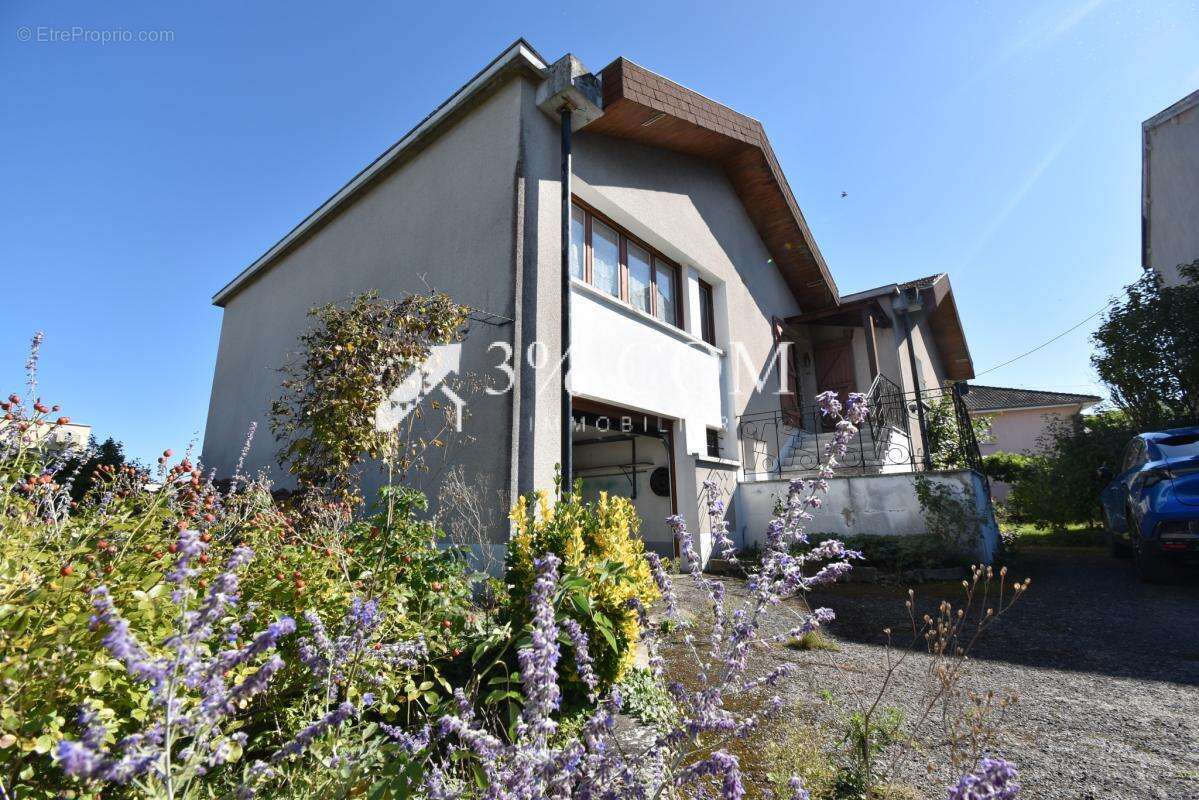 Maison à ECROUVES