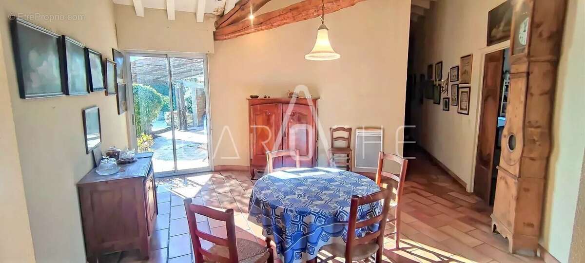 Maison à SAINT-CYPRIEN