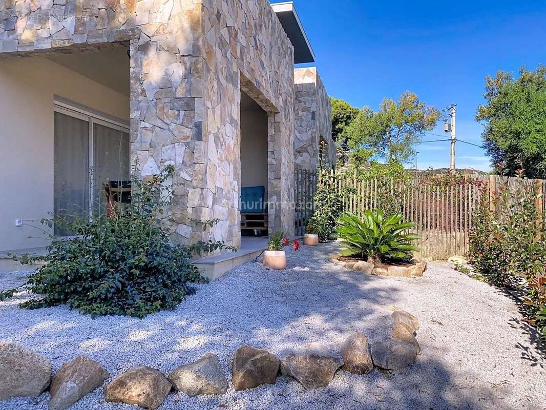 Appartement à CALVI