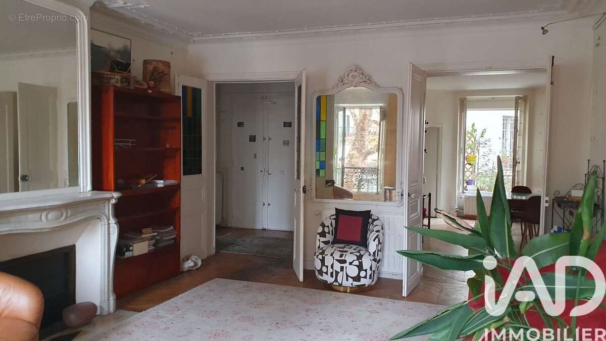 Photo 4 - Appartement à PARIS-10E