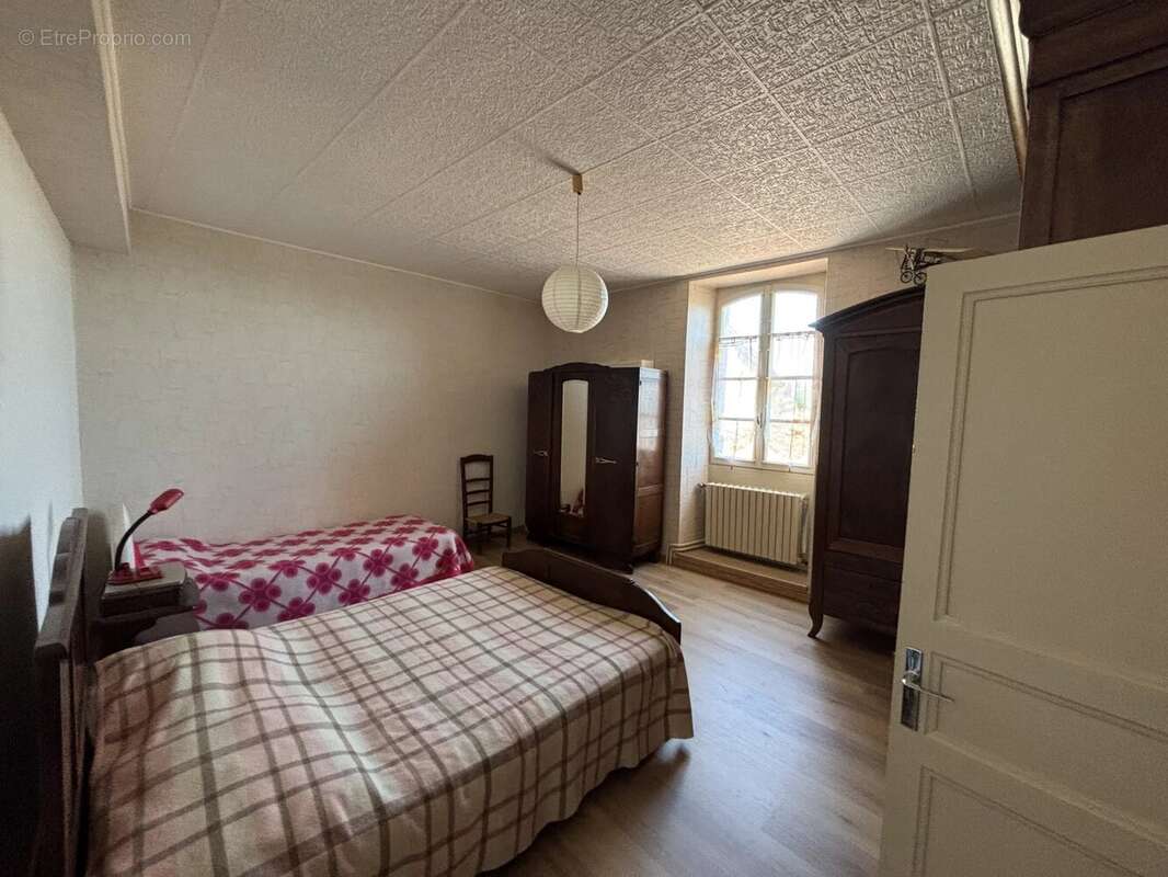 Maison à AUBETERRE-SUR-DRONNE