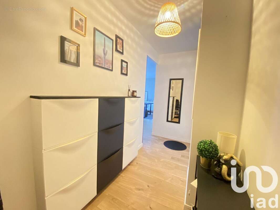 Photo 2 - Appartement à CORBEIL-ESSONNES