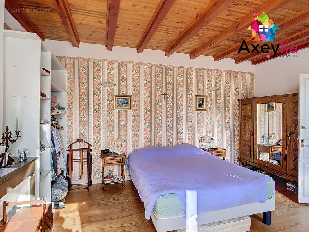 Maison à LA PACAUDIERE