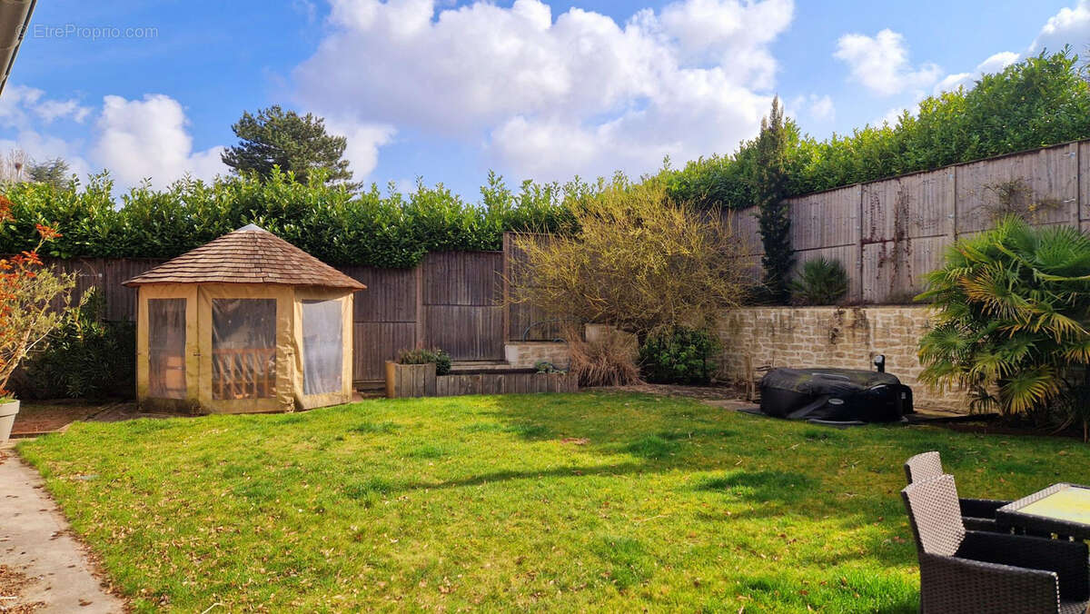Maison à CLAYE-SOUILLY