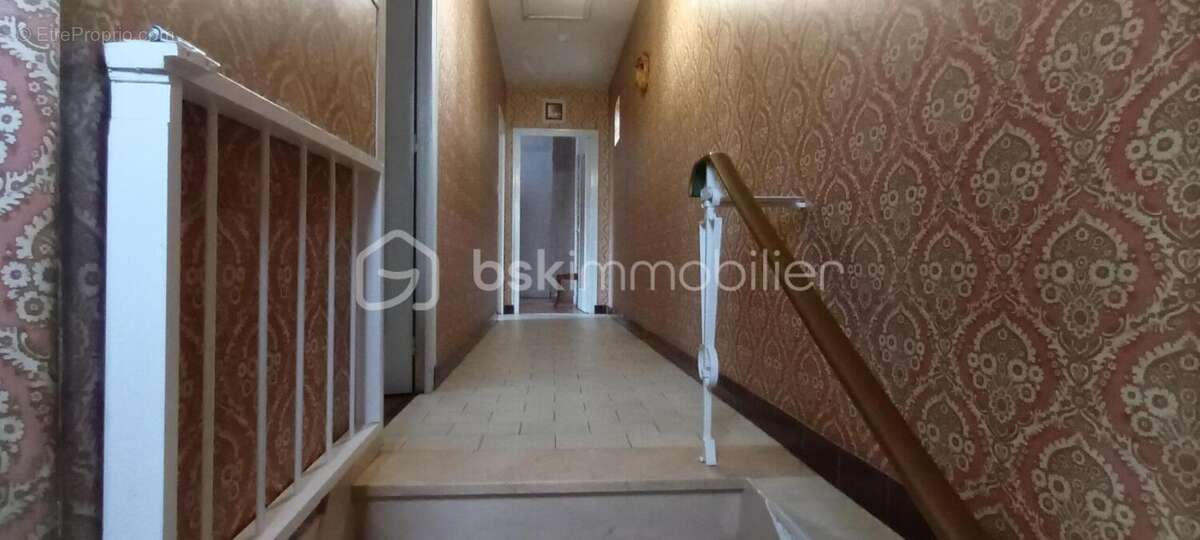 Maison à BARBEZIEUX-SAINT-HILAIRE