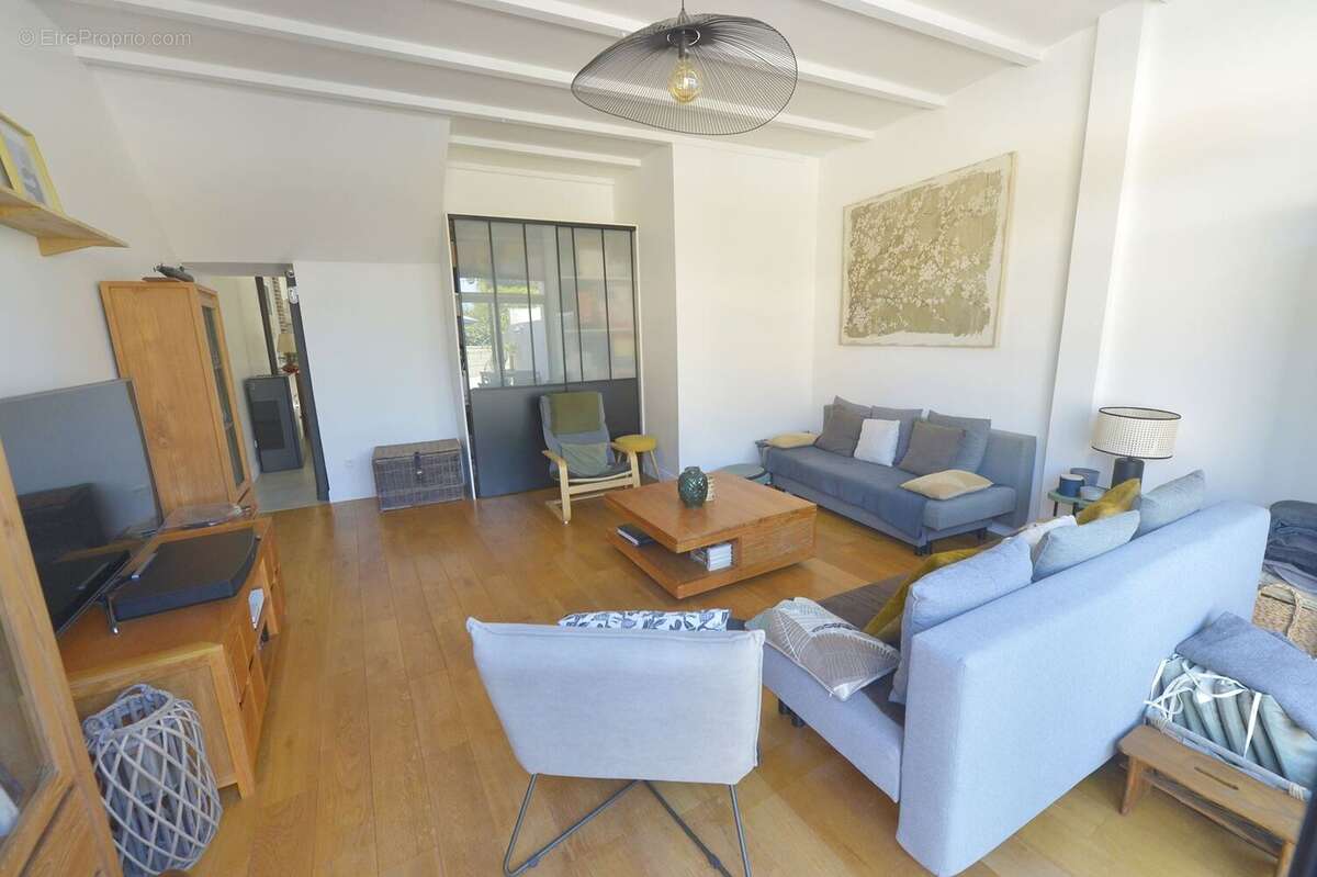 Maison à SAINT-GEORGES-DE-DIDONNE