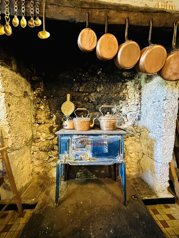 Charmante maison en pierre du XVIe siècle en Dordogne - photo 10