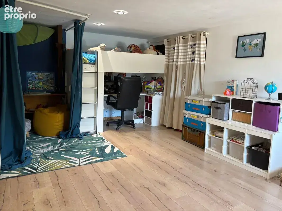 Maison en pierre , pleine de charme - 3 Chambres et mezzanine - COURNON - photo 8